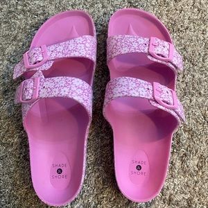 HOT PINK SANDALS